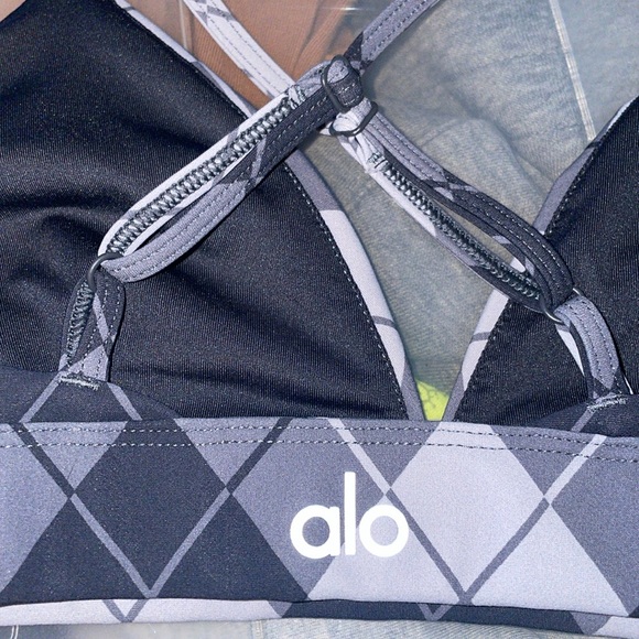 ALO Yoga plaid criss cross sports bra - Picture 6 of 7